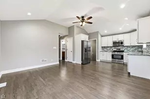 7701 S Christiana Ave, Chicago, IL 60652 - Photo 3