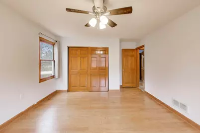 5695 S Park Place Drive, Rochelle, IL 61068 - Photo 29