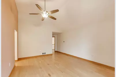 5695 S Park Place Drive, Rochelle, IL 61068 - Photo 21