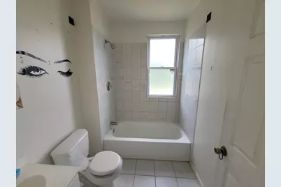 303 W 153rd Place, Calumet City, IL 60409 - Photo 9