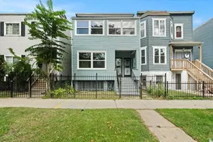 820 E 89th Pl, Chicago, IL 60619 - Photo 1
