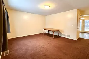 2720 Gilboa Ave, Zion, IL 60099 - Photo 11