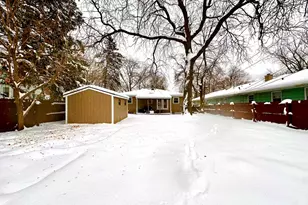 2720 Gilboa Ave, Zion, IL 60099 - Photo 3