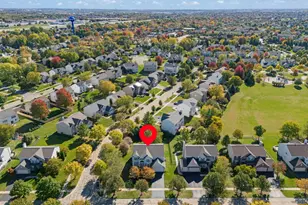 1 Firethorn Ct, Bolingbrook, IL 60490 - Photo 3