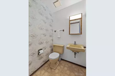 315 Leeds Court, Naperville, IL 60565 - Photo 17