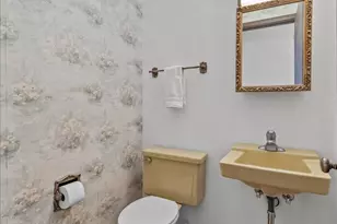 315 Leeds Ct, Naperville, IL 60565 - Photo 17