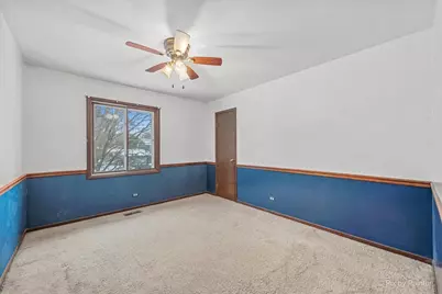 315 Leeds Court, Naperville, IL 60565 - Photo 7