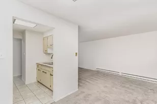 9724 S Karlov Ave, Oak Lawn, IL 60453 - Photo 7