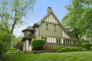 2023-2027 W 108th Pl, Chicago, IL 60643 - Photo 5