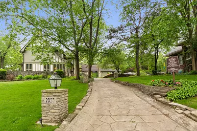 2023-2027 W 108th Place, Chicago, IL 60643 - Photo 3