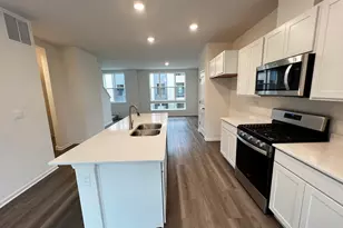 377 Summit Cir, Lombard, IL 60148 - Photo 5