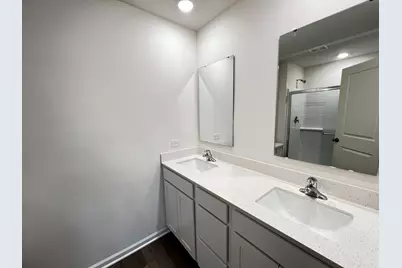 377 Summit Circle, Lombard, IL 60148 - Photo 13