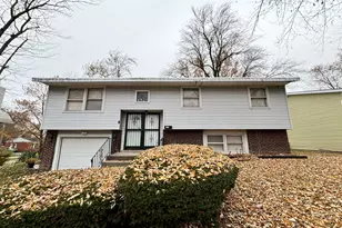 1829 217th Pl, Sauk Village, IL 60411 - Photo 1