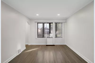 5248 S Narragansett Avenue, Chicago, IL 60638 - Photo 7