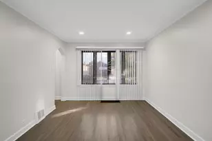 5248 S Narragansett Ave, Chicago, IL 60638 - Photo 7