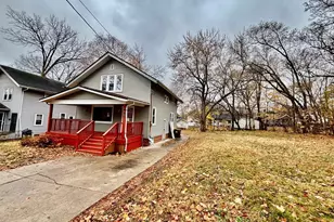 410 Oakley Ave, Rockford, IL 61101 - Photo 3