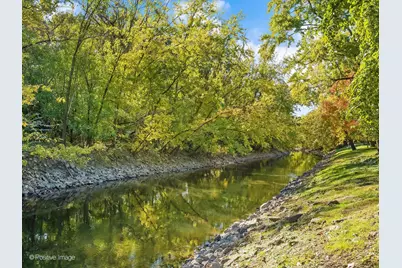 [Address not provided], Oakbrook Terrace, IL 60181 - Photo 25