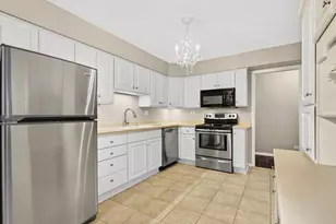 [Address not provided], Oakbrook Terrace, IL 60181 - Photo 13