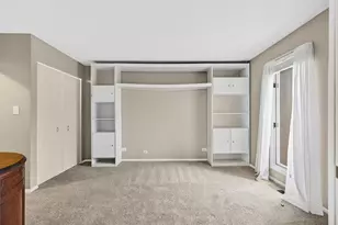 [Address not provided], Oakbrook Terrace, IL 60181 - Photo 9