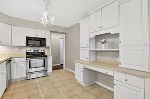 [Address not provided], Oakbrook Terrace, IL 60181 - Photo 11