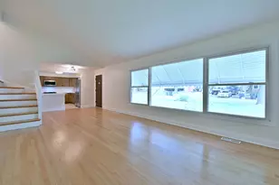 6750 N Kostner Ave, Lincolnwood, IL 60712 - Photo 5