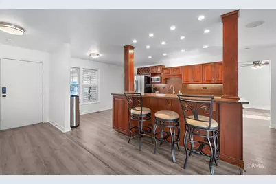 23 Hesterman Drive, Glendale Heights, IL 60139 - Photo 5