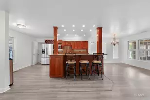 23 Hesterman Dr, Glendale Heights, IL 60139 - Photo 7