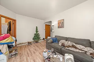 11400 S Champlain Ave, Chicago, IL 60628 - Photo 17