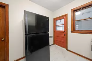 11400 S Champlain Ave, Chicago, IL 60628 - Photo 15