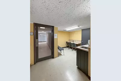 222 W Exchange Street, Freeport, IL 61032 - Photo 31