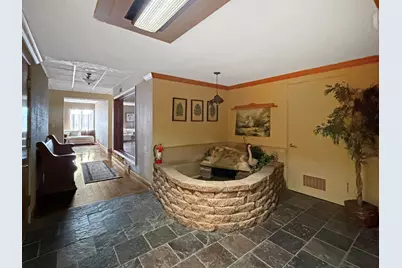 222 W Exchange Street, Freeport, IL 61032 - Photo 5