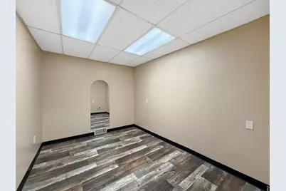 222 W Exchange Street, Freeport, IL 61032 - Photo 47