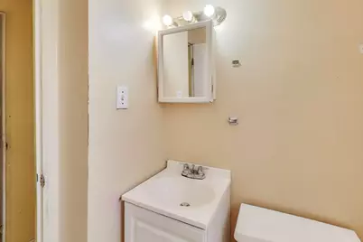 8613 S Ingleside Avenue, Chicago, IL 60619 - Photo 11
