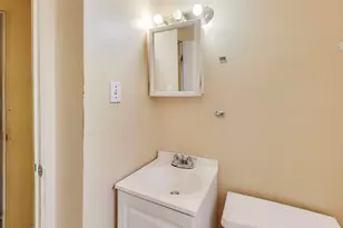 8613 S Ingleside Ave, Chicago, IL 60619 - Photo 11