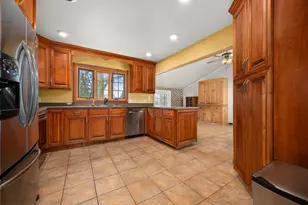 181 Tilton Park Dr, Dekalb, IL 60115 - Photo 5