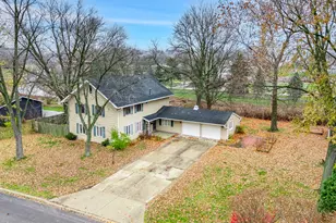 181 Tilton Park Dr, Dekalb, IL 60115 - Photo 1