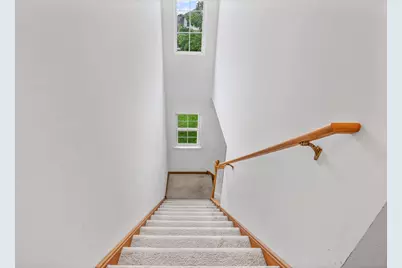 42 W Auburndale Avenue, Cortland, IL 60112 - Photo 17