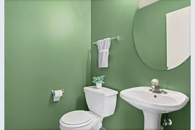 42 W Auburndale Avenue, Cortland, IL 60112 - Photo 19