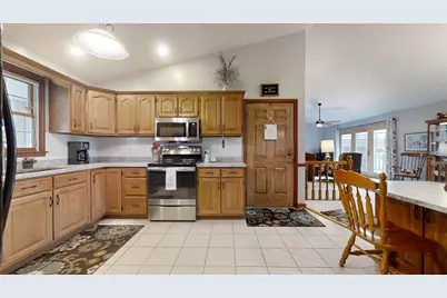 47 Springchester, Mattoon, IL 61938 - Photo 15