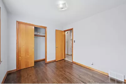 11038 S Avenue N, Chicago, IL 60617 - Photo 15