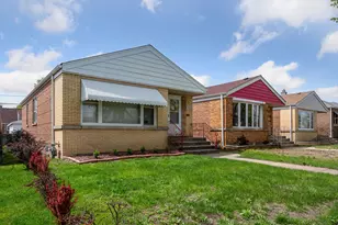 11038 S Ave N, Chicago, IL 60617 - Photo 3