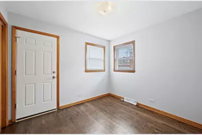 11038 S Avenue N, Chicago, IL 60617 - Photo 19