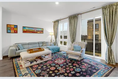 1200 Lakepointe Drive, Schaumburg, IL 60173 - Photo 5