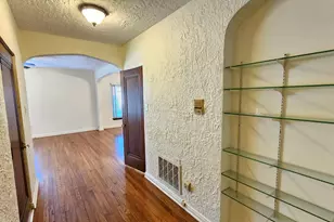 410 N Raynor Ave, Joliet, IL 60435 - Photo 15