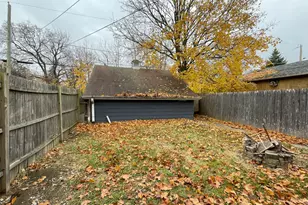 [Address not provided], Waukegan, IL 60085 - Photo 15