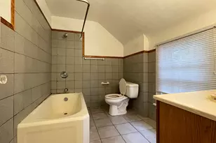 [Address not provided], Waukegan, IL 60085 - Photo 11