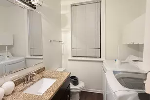 642 N Dearborn St, Chicago, IL 60654 - Photo 15