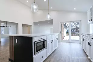 18653 W Willow Pt Dr, Grayslake, IL 60030 - Photo 13