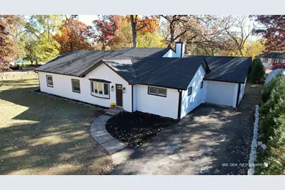 18653 W Willow Point Drive, Grayslake, IL 60030 - Photo 1