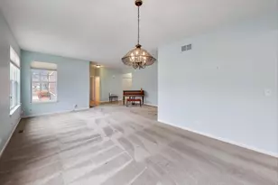 1129 Drury Ln, Aurora, IL 60502 - Photo 5